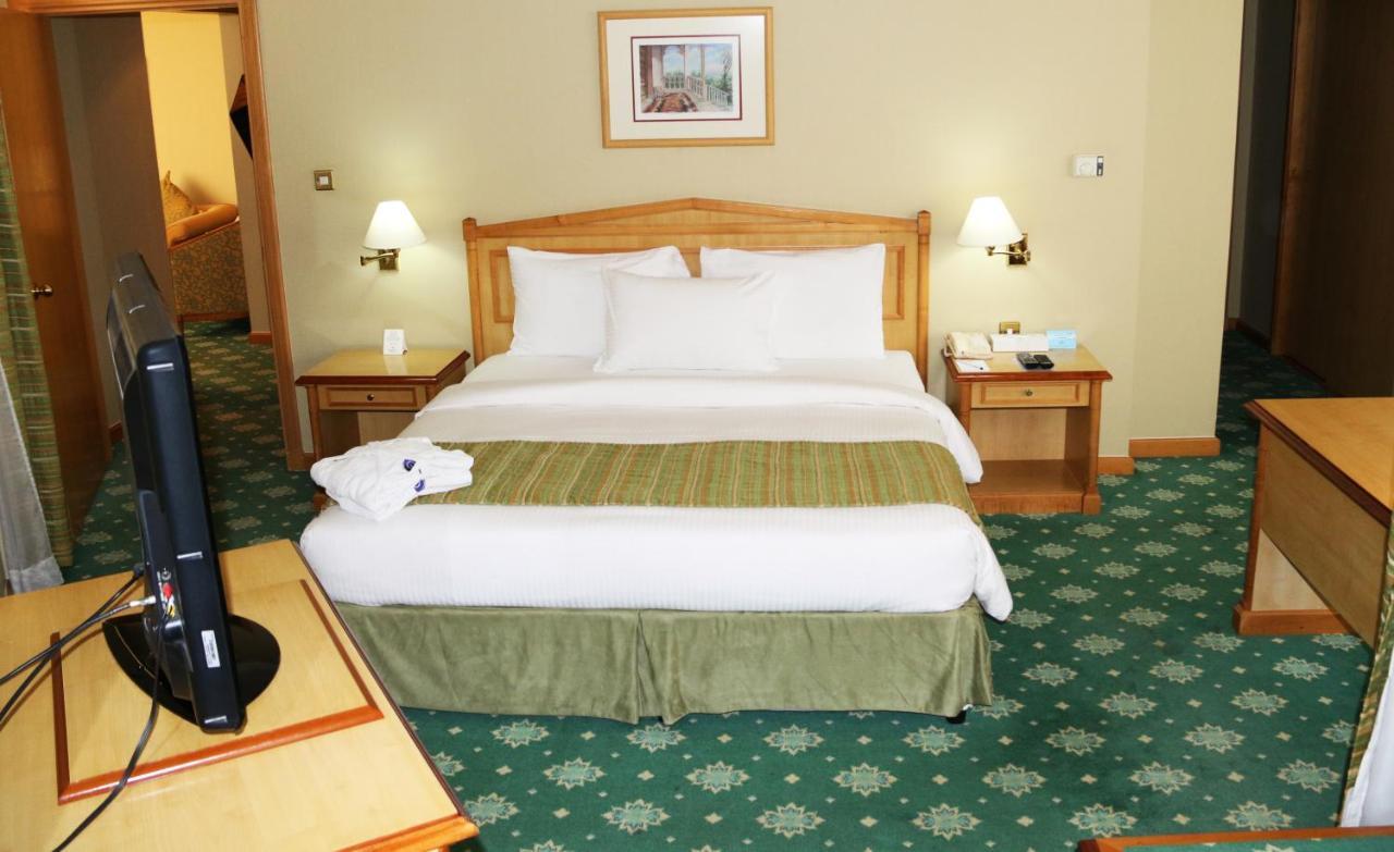 Grand Continental Hotel Абу-Даби Экстерьер фото