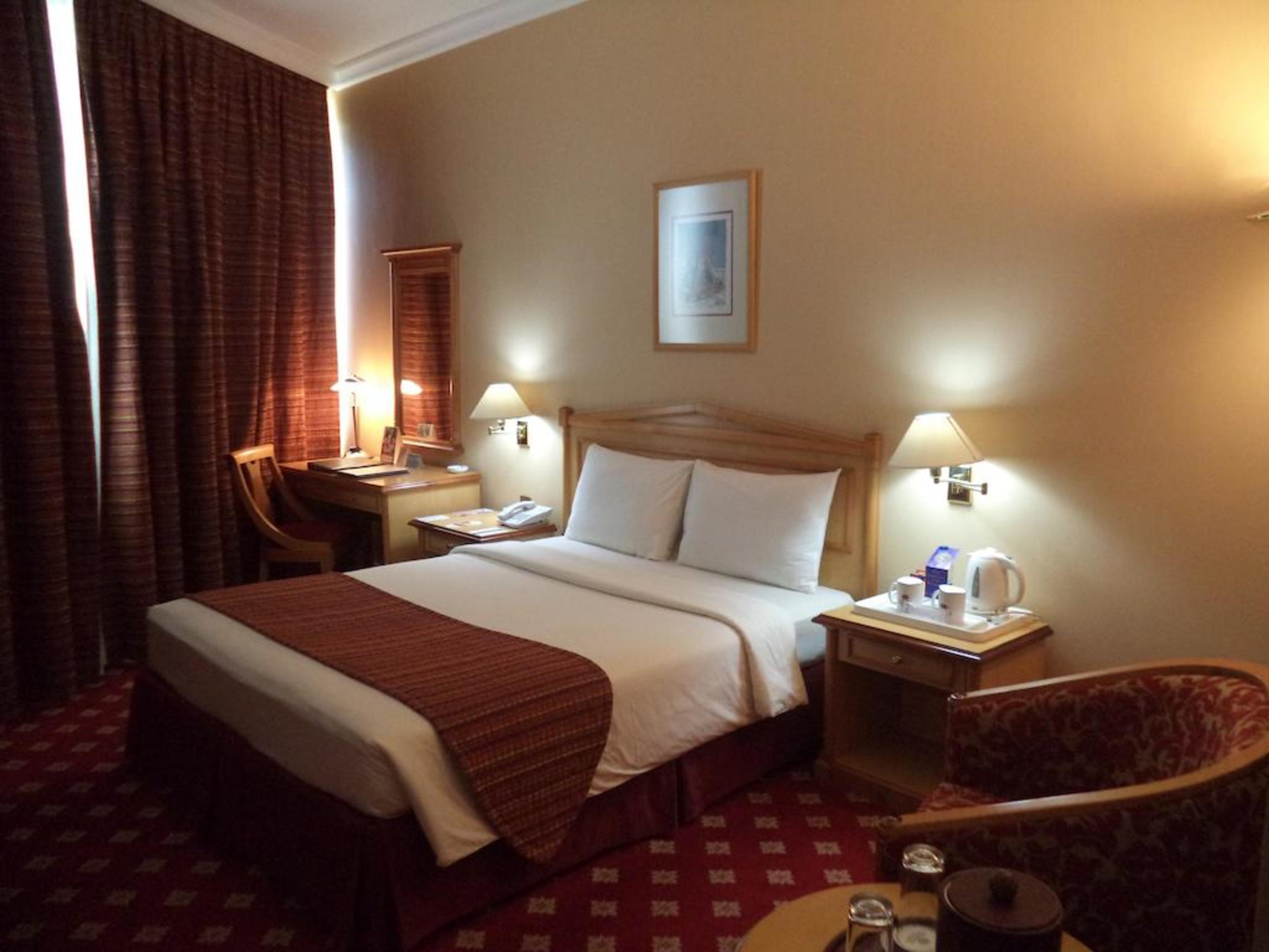 Grand Continental Hotel Абу-Даби Экстерьер фото