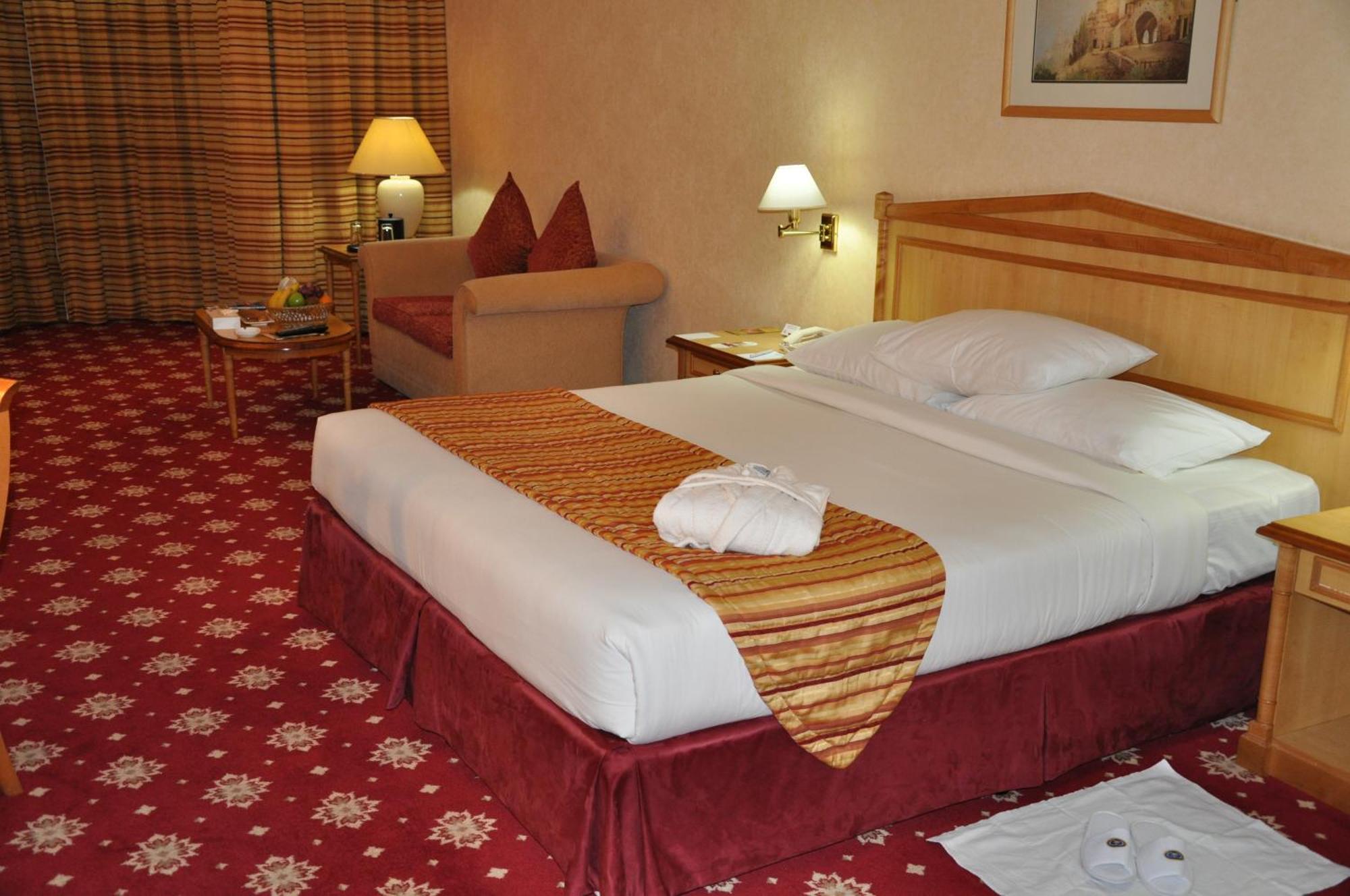 Grand Continental Hotel Абу-Даби Экстерьер фото